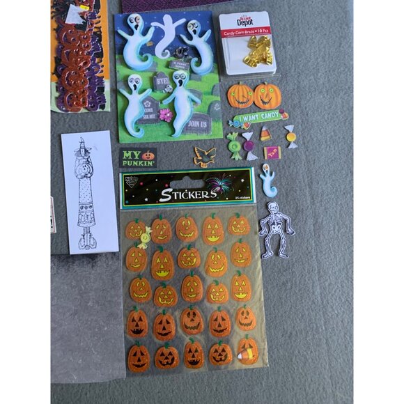 Halloween Scrapbooking & Crafting Kit - Picture 8 of 10